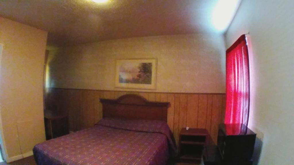Colonial Motel Marshalltown Esterno foto